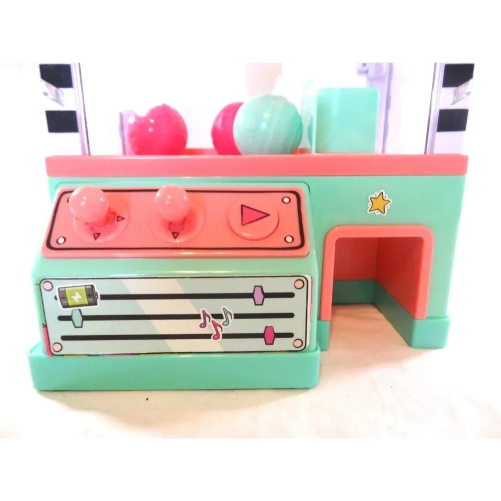 LOL Surprise Minis Claw Machine‎ Playset with  Mini Balls